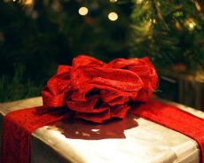 3 Tips for Gift Shopping for the Winter Holidays